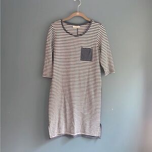 Hinge navy blue and white striped, 3/4 sleeve, sweater dress women's size XS